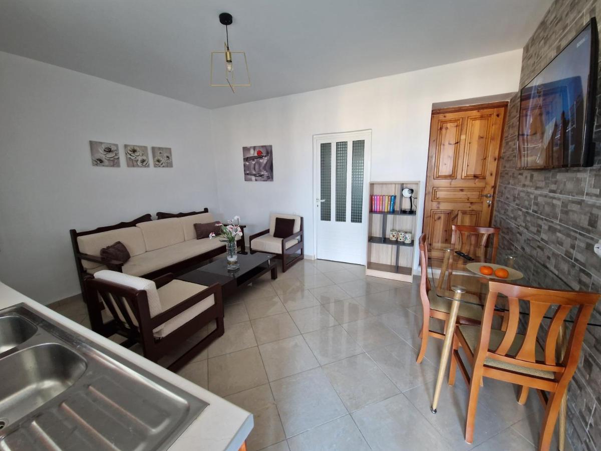 Claudia Villa 2 Agia Marina  Bagian luar foto